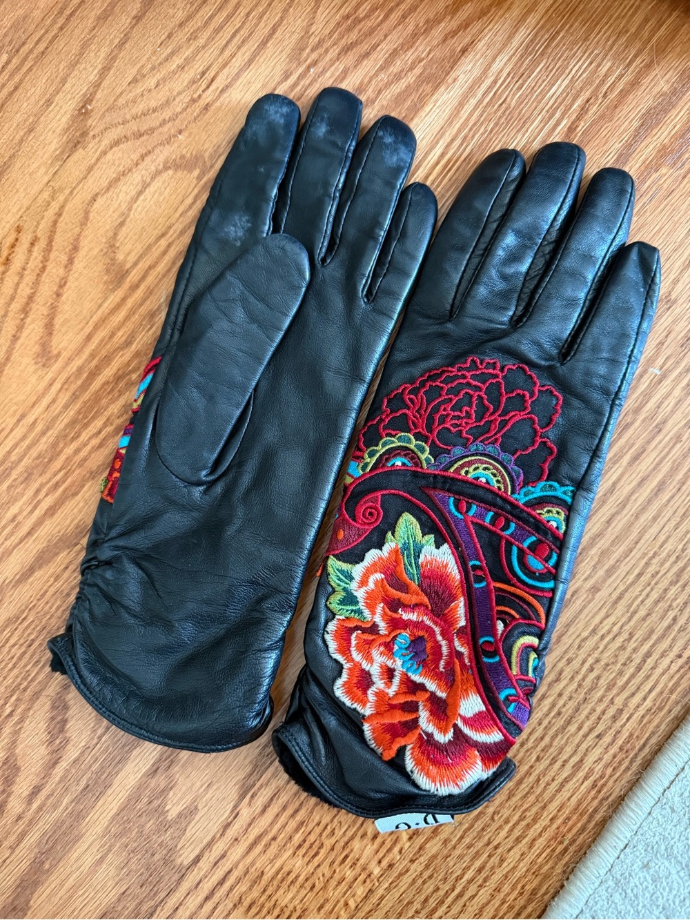 D&G Black Leather Gloves with Multicolor Floral Embroidery